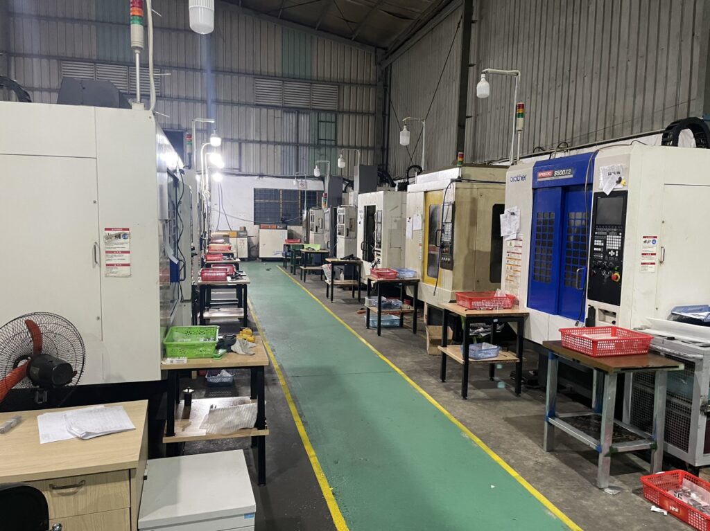 Precision Machining Shop (4)